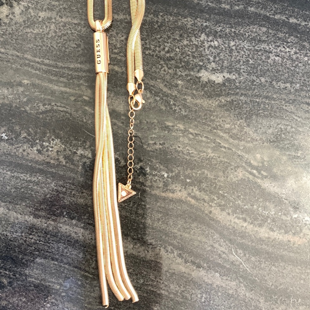 Guess necklace goldtone necklace - Picture 4 of 10
